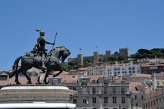 Lisbona Piazza Figueroa e Castello Sa Jorge