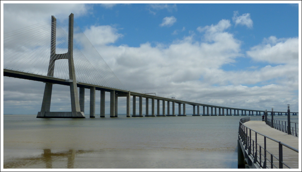 LISBONNE : Le pont Vasco de Gama