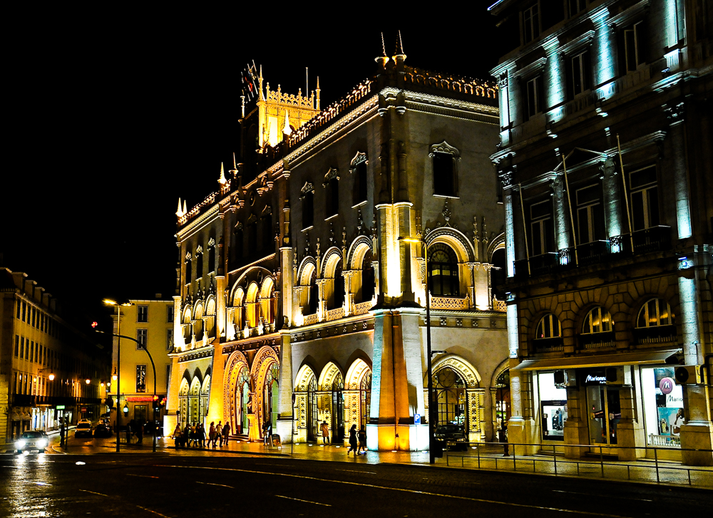 Lissabon by night