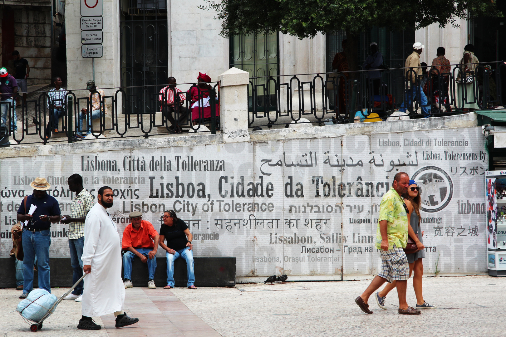 Lissabon "City of Tolerance" Wall