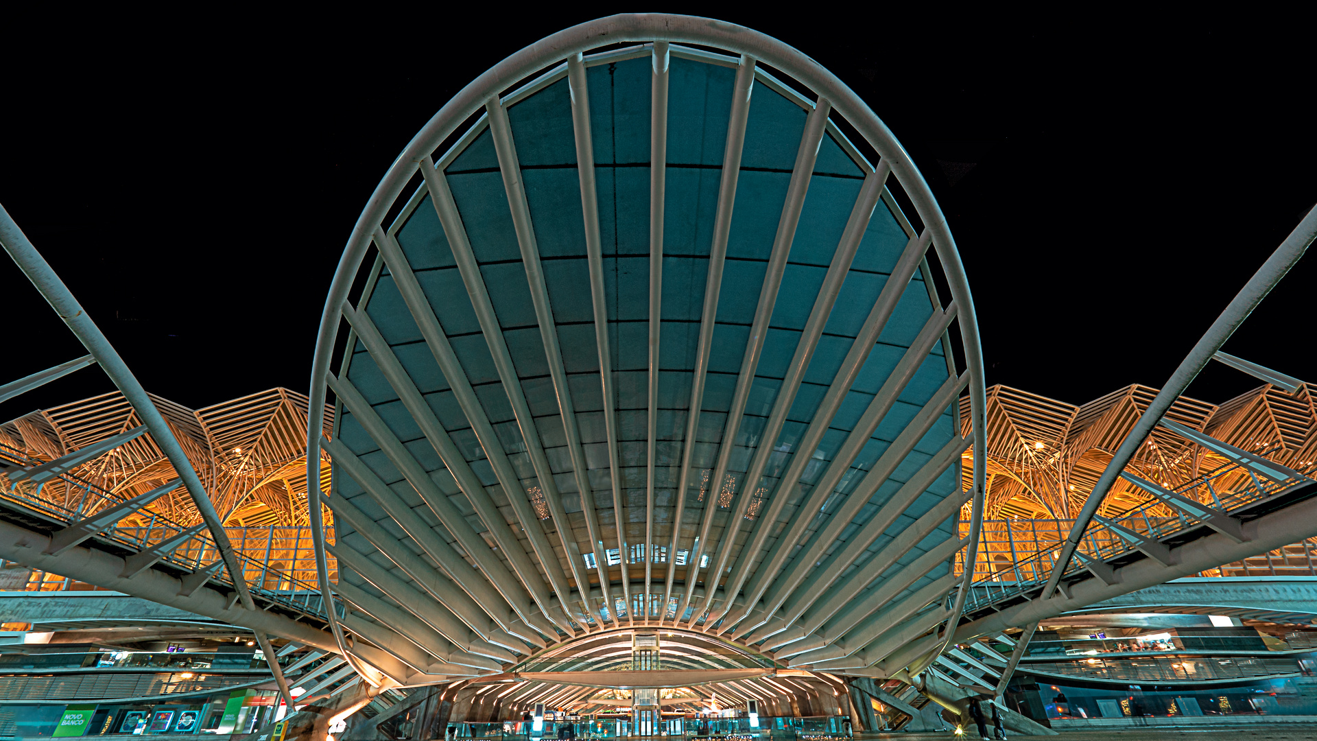 Lissabon. Estação do Oriente do Santiago Calatrava.