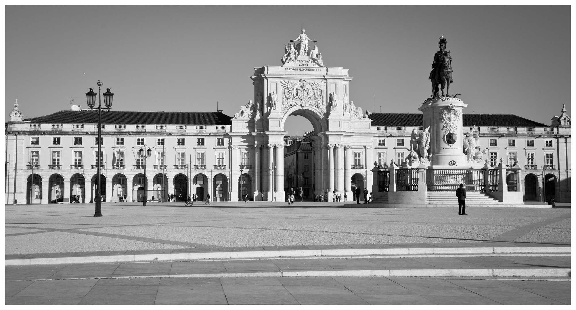 Lissabon in grau