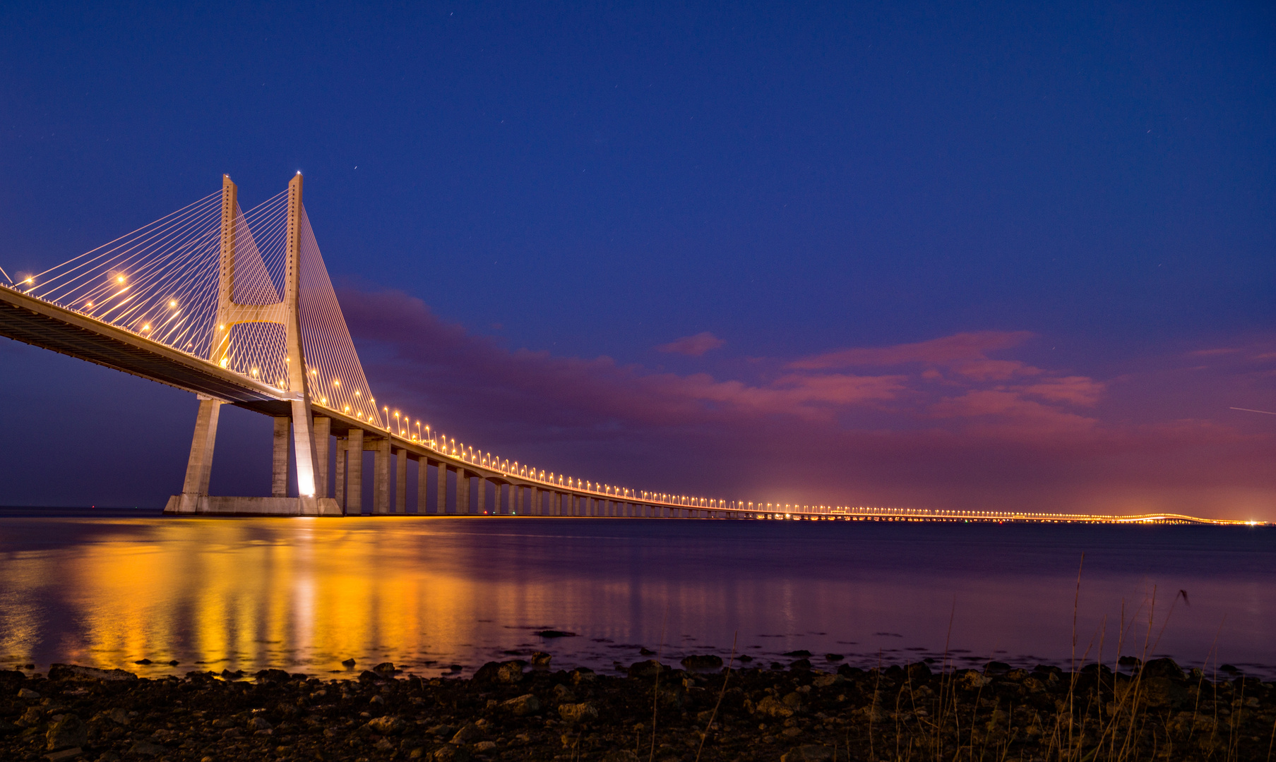 Lissabon.. lange, lange Brücke