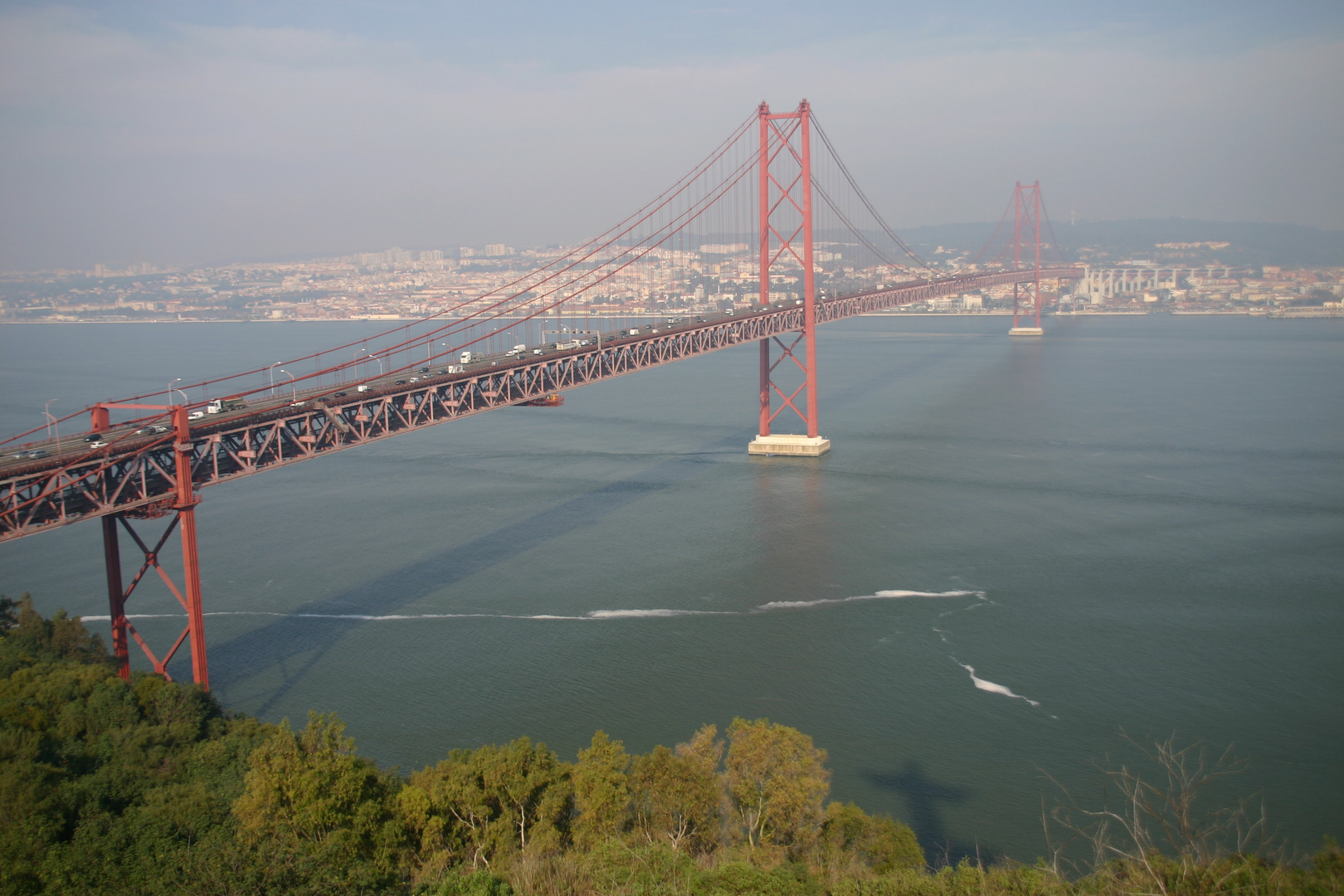 Lissabon -Ponte 25 de Abril über den Tejo-