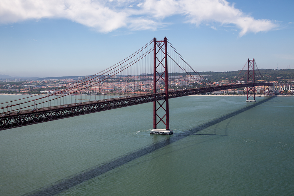 Lissabon, Ponte de 25 Abril (c)