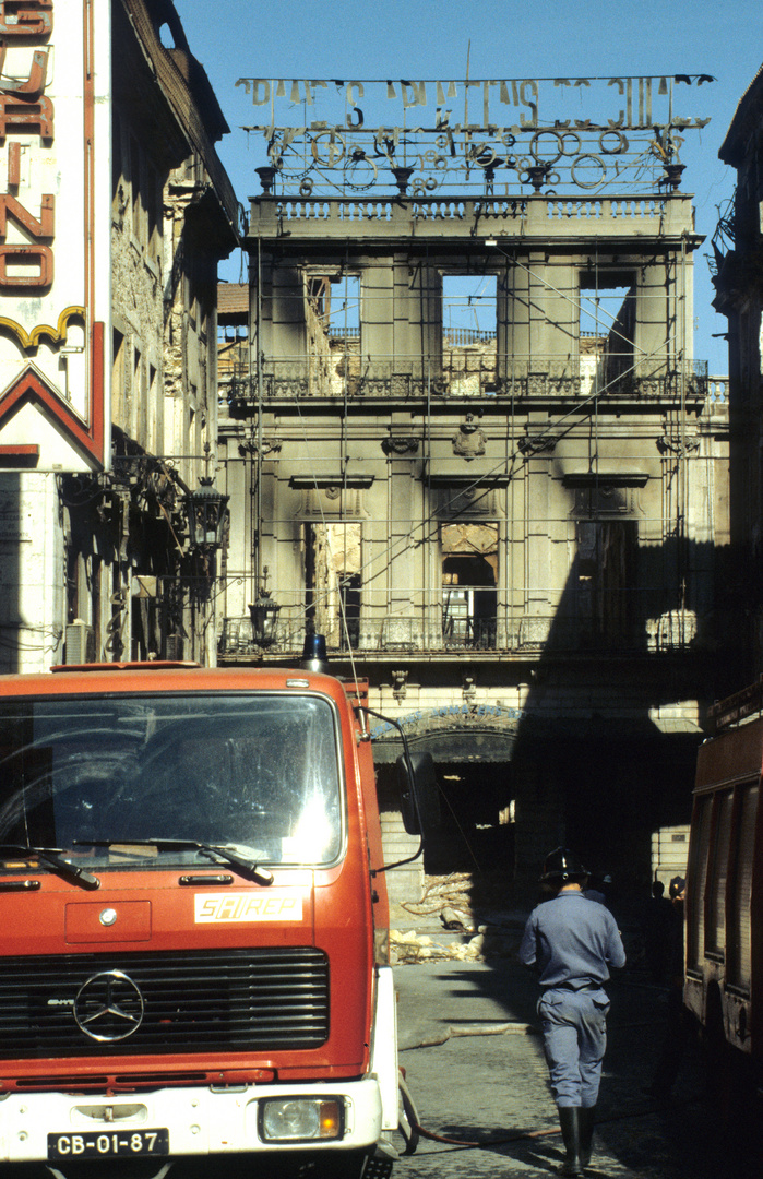  Lissabon, Rua Garrett, nach dem Brand