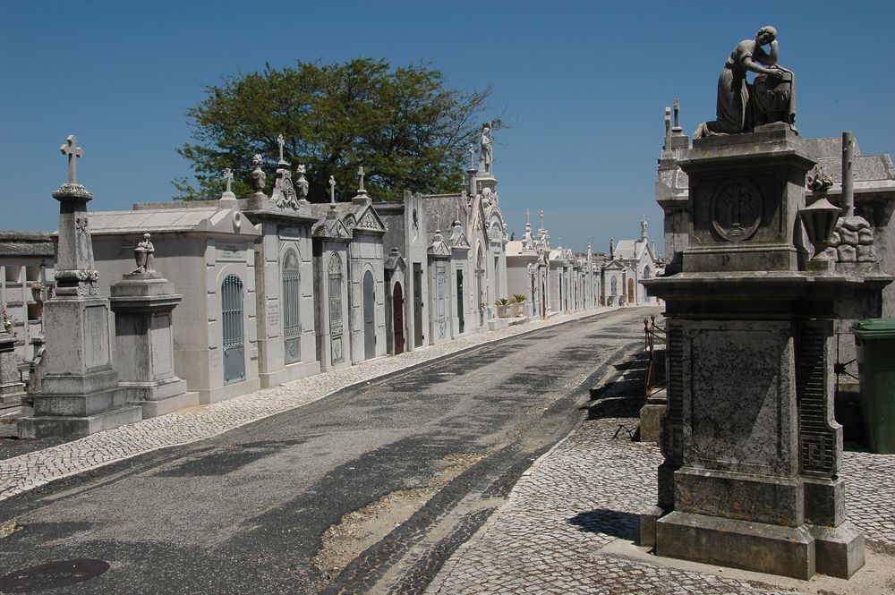 Lissabon - Straße, die etwas ausgestorben wirkt