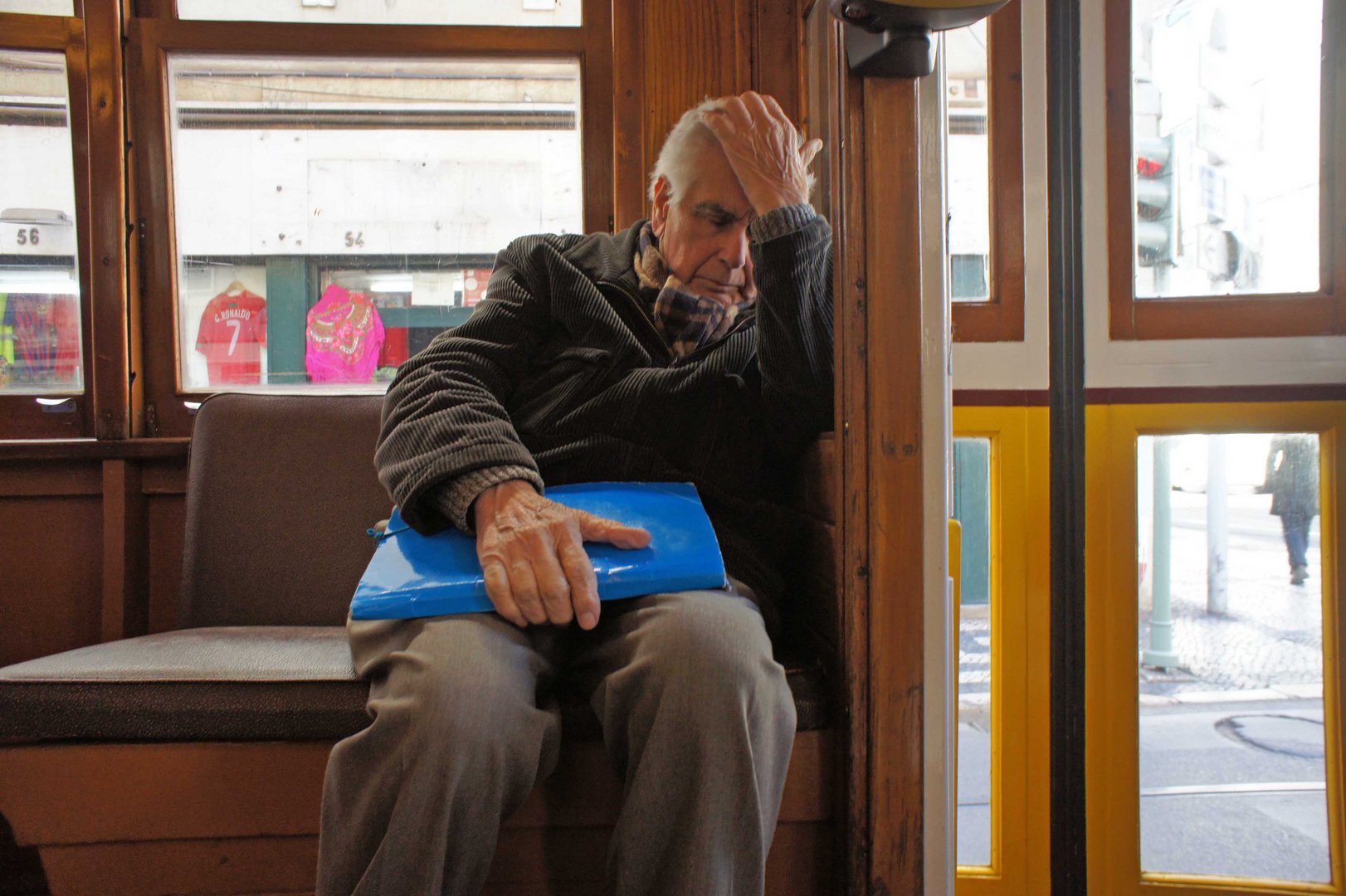 Lissabon, Straßenbahn, Ruhepause