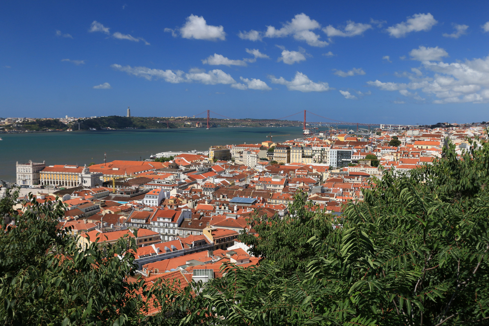 Lissabon, Tejo und Ponte 25 de Abril