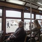 Lissaboner und Touristen