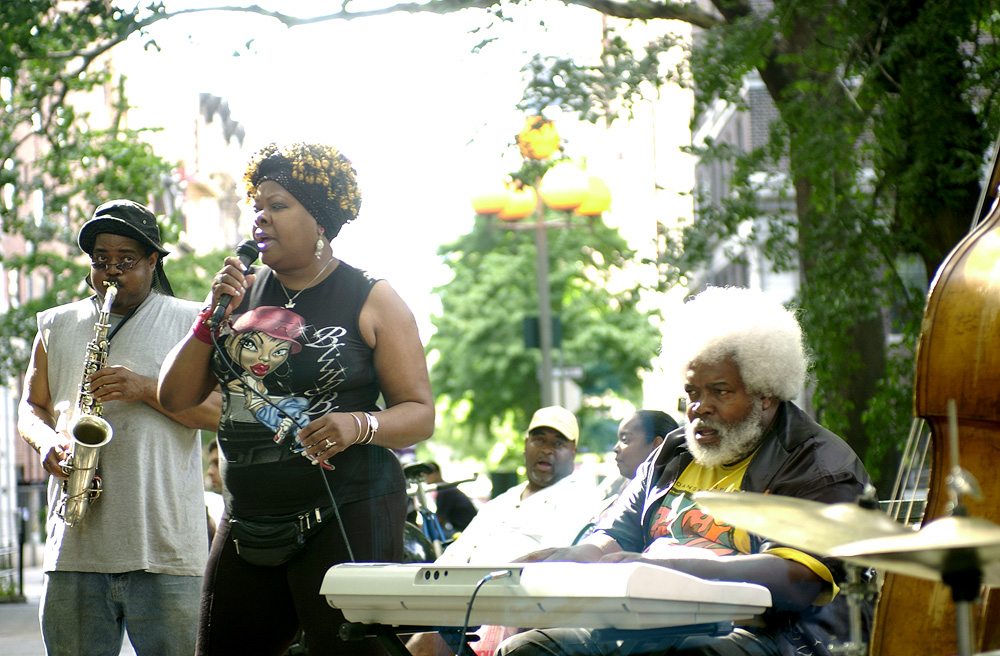 listening to a street jazz session in new york 2