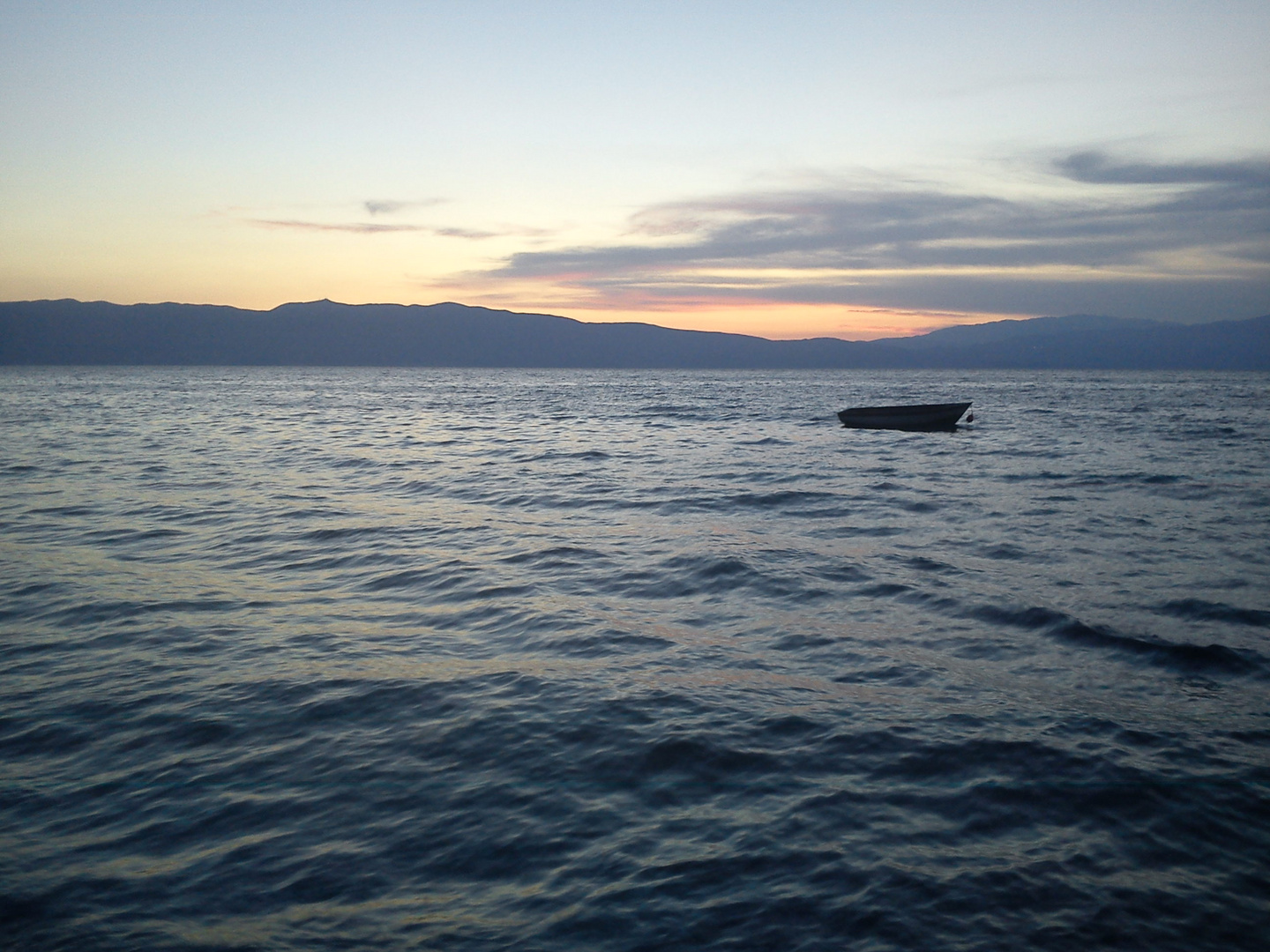 litle boat in lake