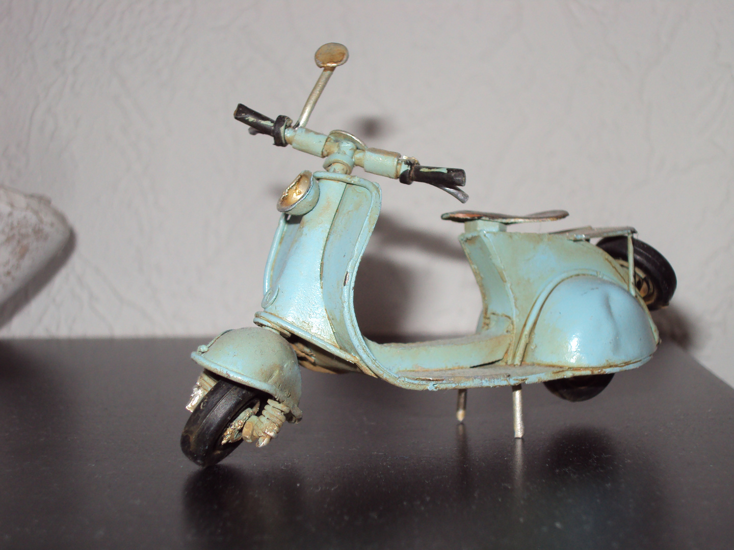 ** little blue Vespa ***