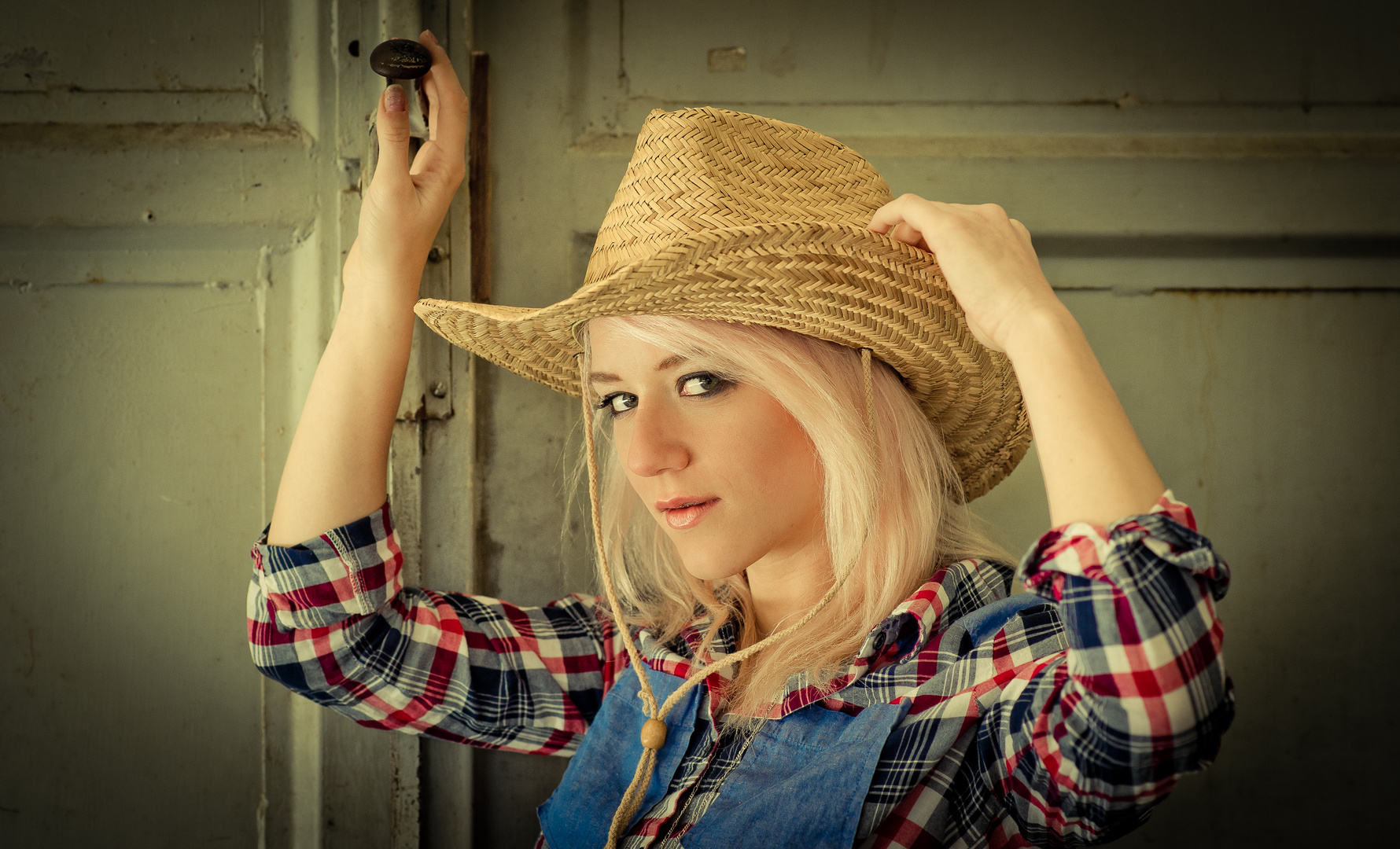 LITTLE COWGIRL