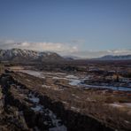 Little Iceland - Häuser am Fluss