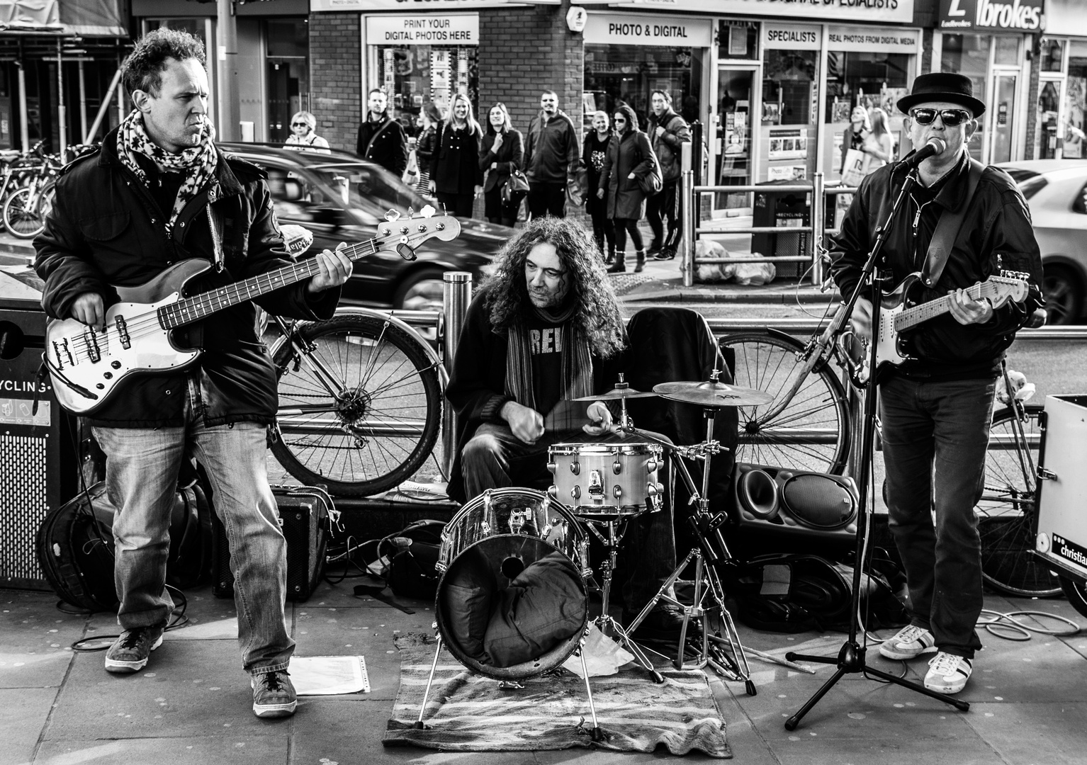 live music on king street, hammersmith, london, united kingdom