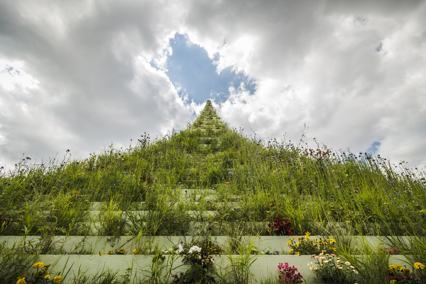 Living Pyramid