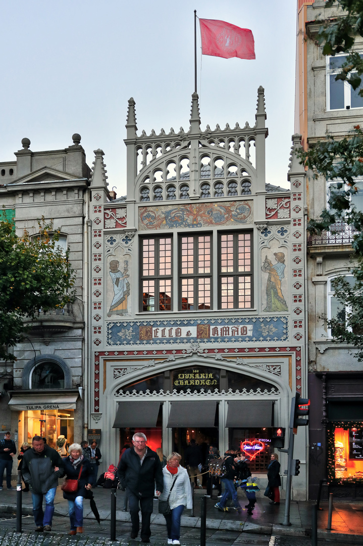 Livraria LELLO 