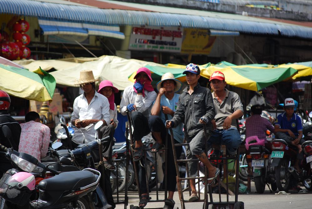 livreurs marché phnom penh
