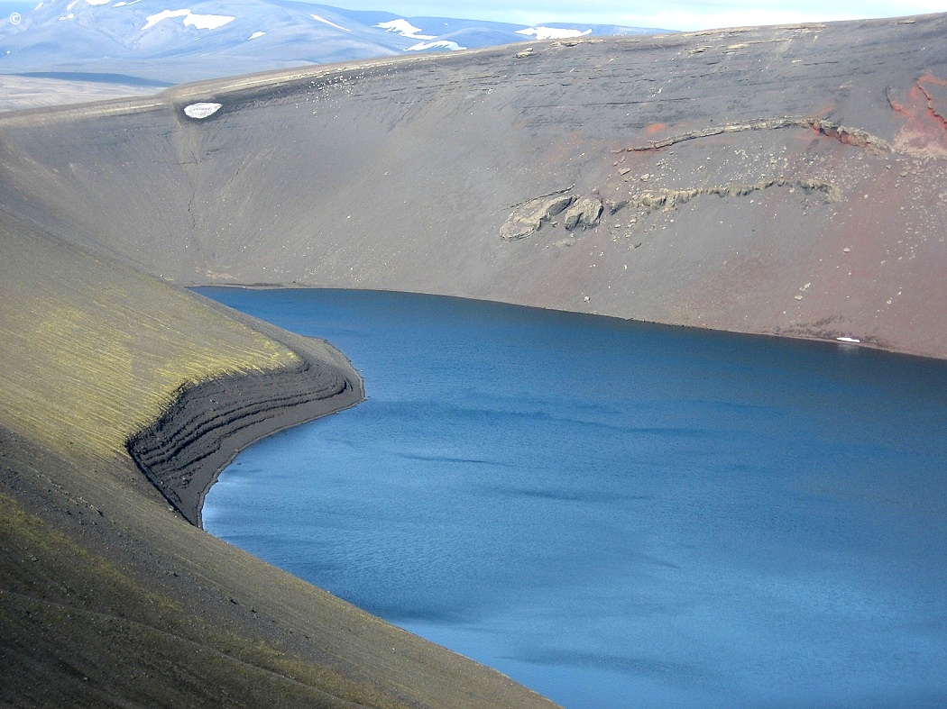 ljotipollur (lago brutto)