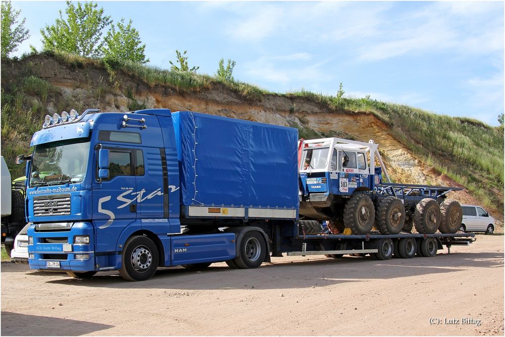 LKW auf LKW Foto & Bild sport, blau, straße Bilder auf