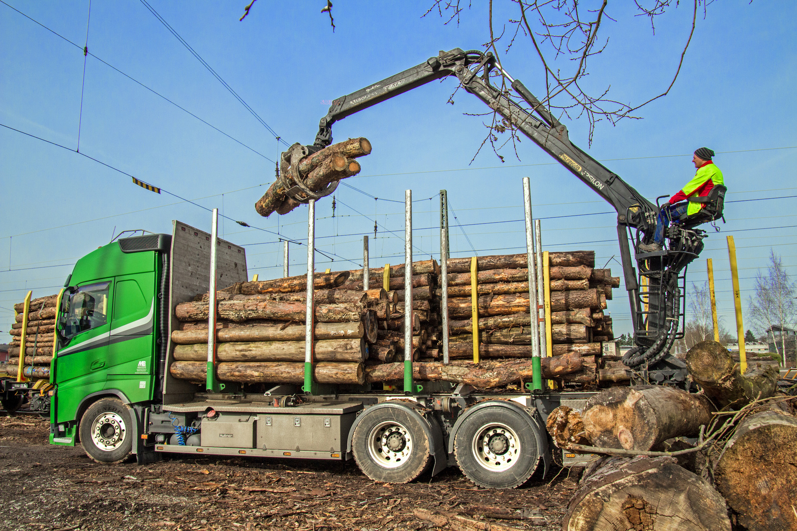 LKW mit Verladekran