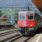 LKW-Shuttlezug mit Re 10/10 in Arth-Goldau