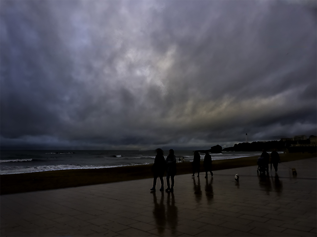 ll pleuvait à Biarritz ce soir là