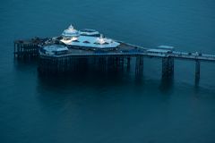 Llandudno Pier in der Dämmerung