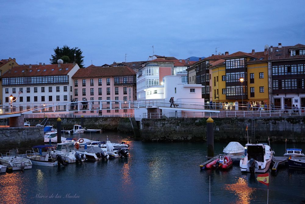 Llanes Nocturna...