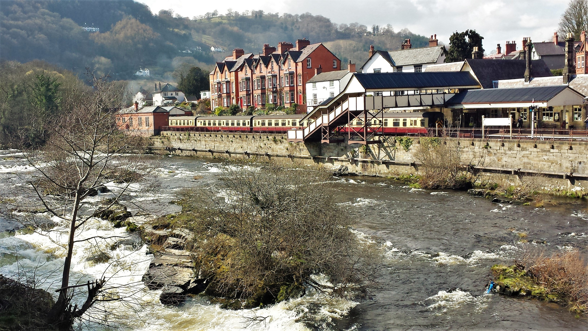 Llangollen Railway Station am River Dee