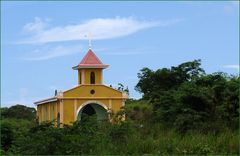 L’Île des Pins – Eglise près de Youati, dans le centre de l’île