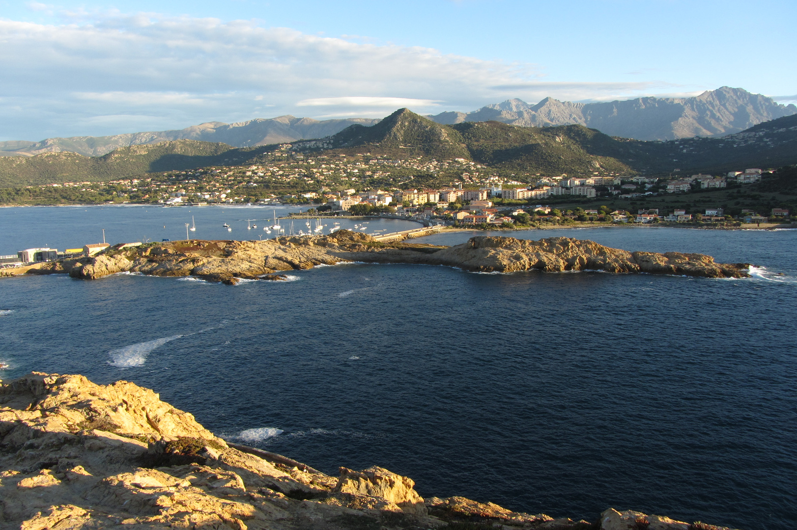 L'Île-Rousse auf Korika -  Isula Rossa