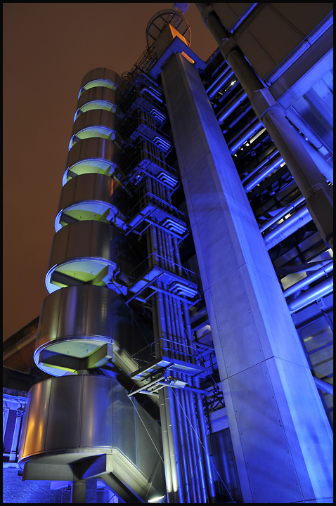 Lloyd's 5