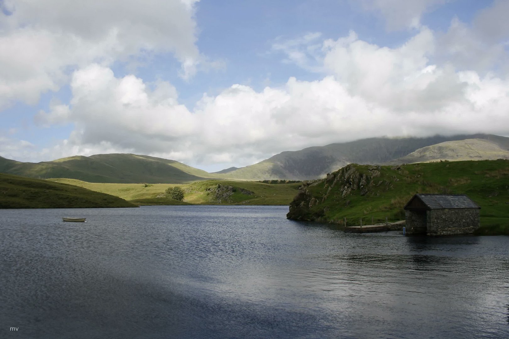 Llyn-y-Dywarchen