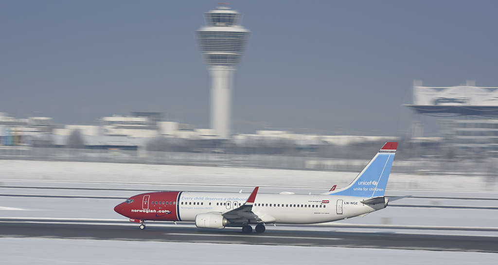 LN-LNE - Norwegian Air - Boeing 737