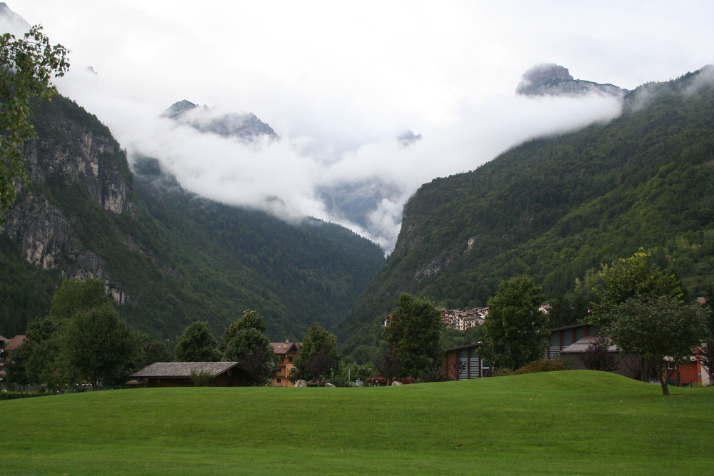 Lo guarda - Lago di Molveno