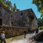 Lo poco que queda del monasterio es precioso y único.