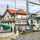 Lo que el frontis esconde