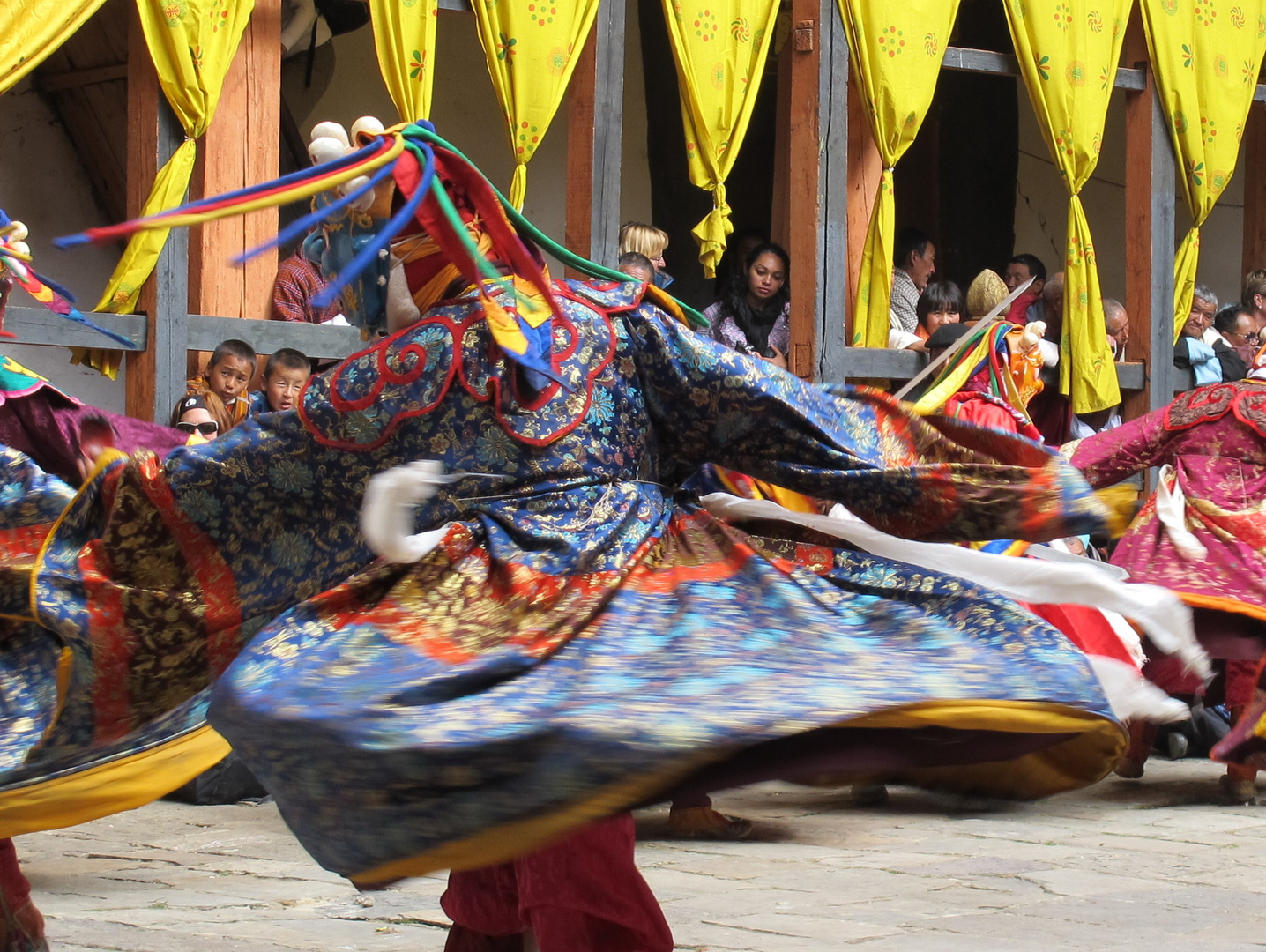 Lo Tsechu di Jakar. Il vortice della danza