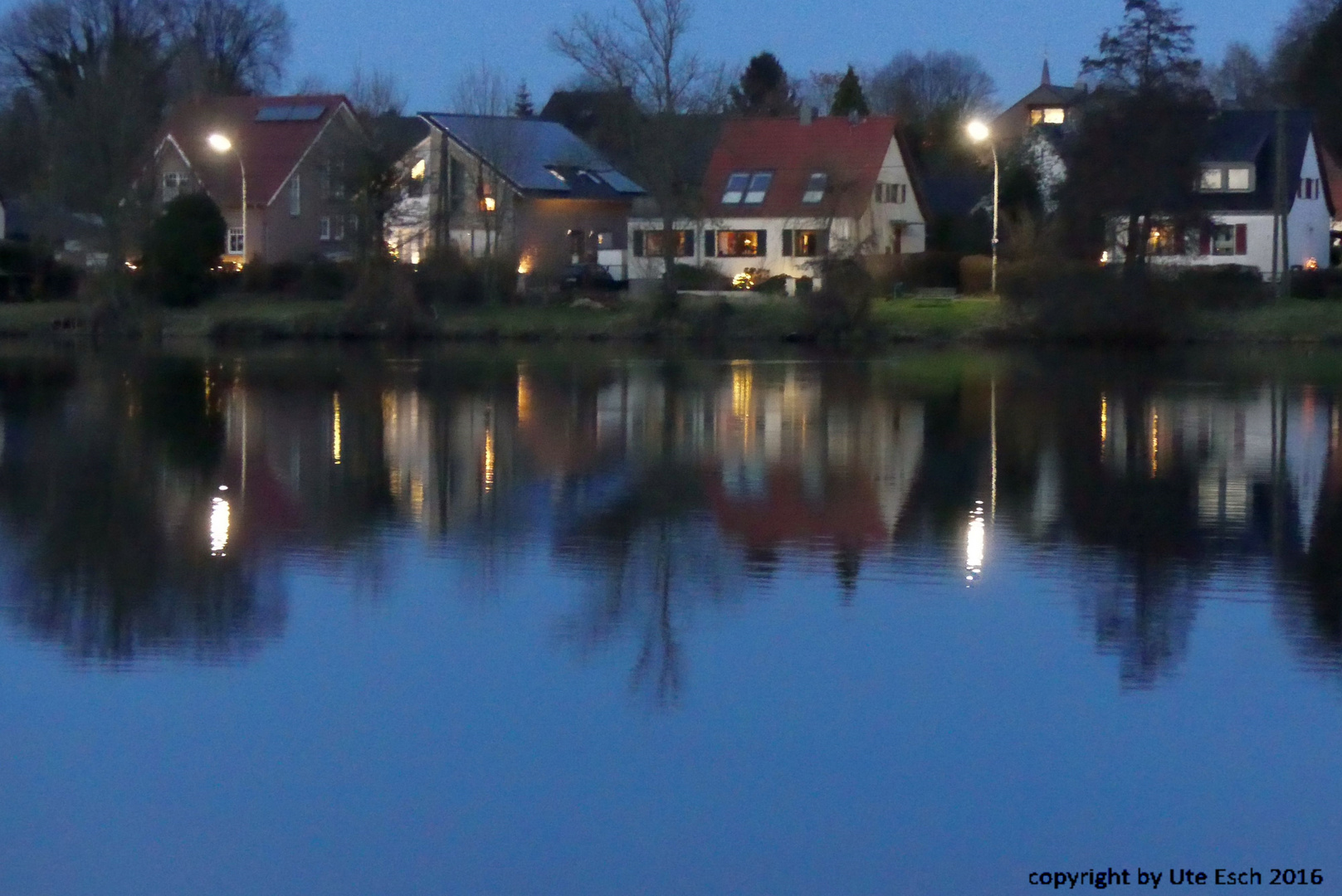 Lobberich at night