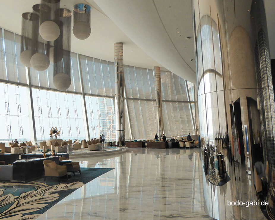 Lobby der Etihad Towers