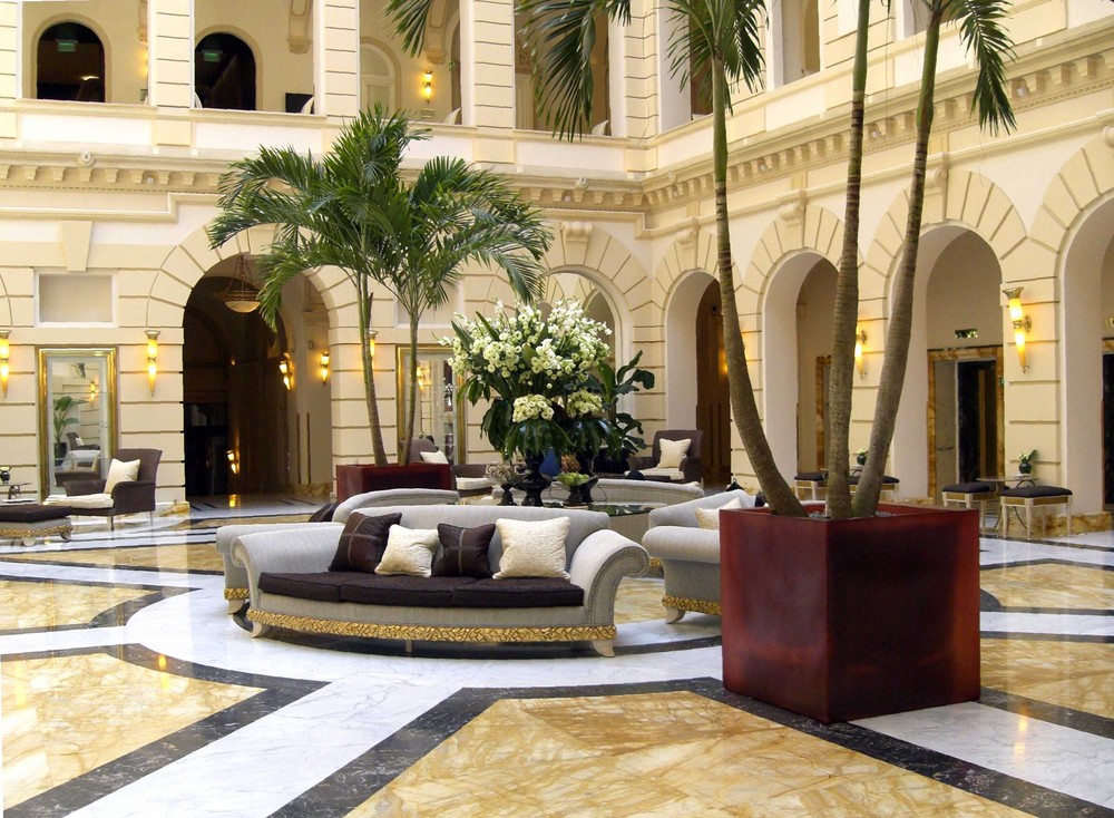 Lobby des New York Palace Hotels in Budapest