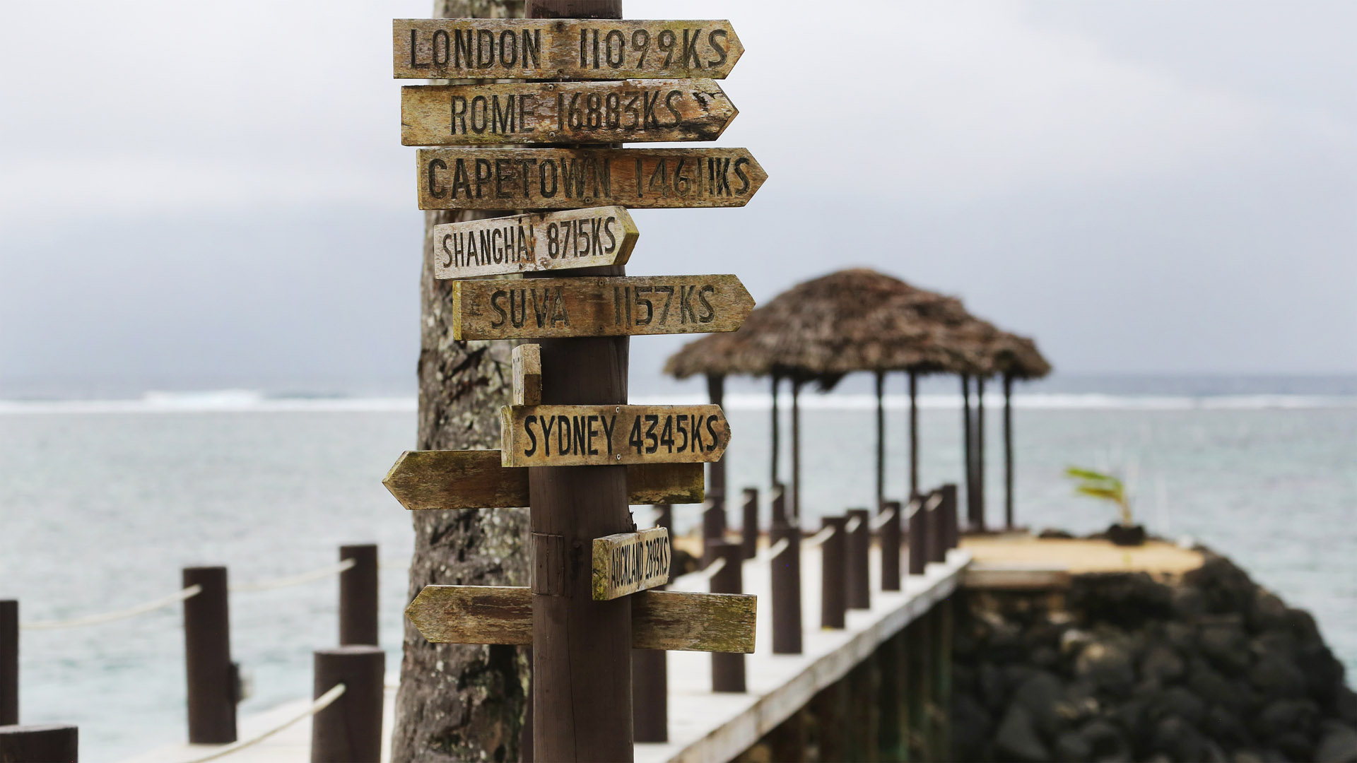 Local Geography Lesson, South Coast, Upolu, Western Samoa / WS