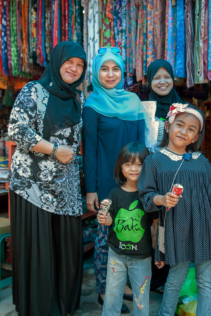 Local inhabitants at the market