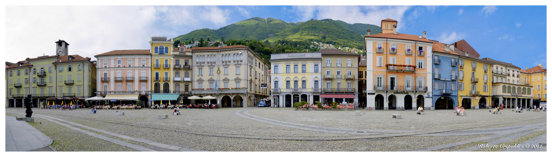 Locarno panoramica sulla Piazza Grande