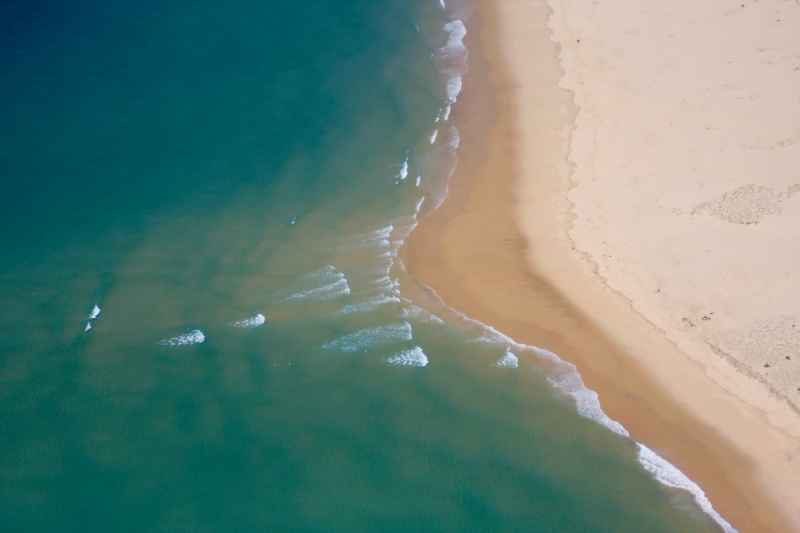 l'ocean gagne sur la terre ou la terre gagne sur l'ocean?