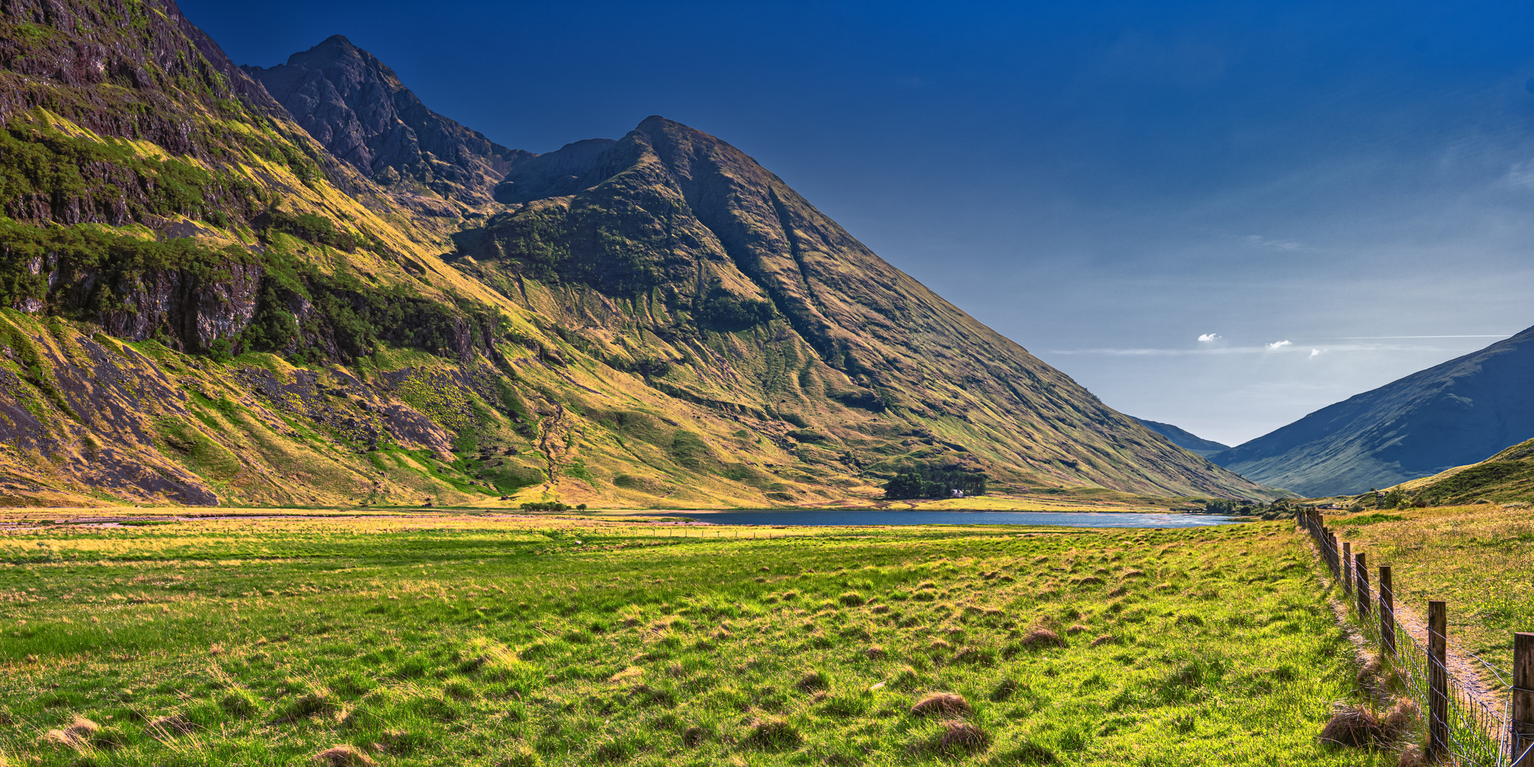 Loch Achtriochtan - Glencoe Valley