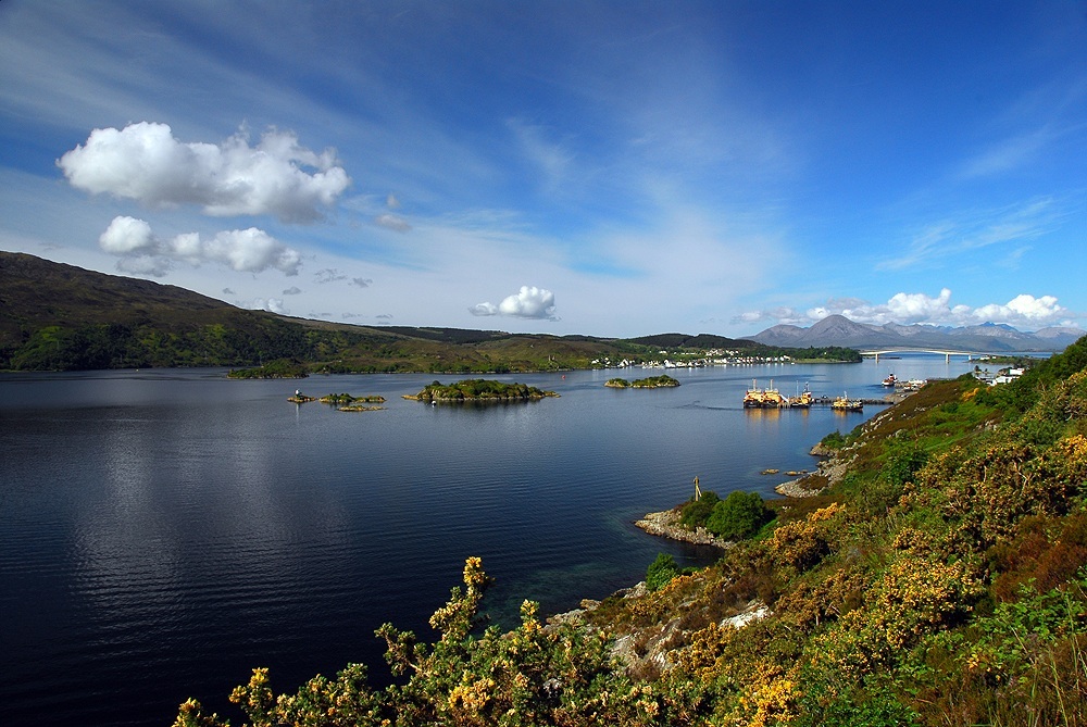 Loch Alsh mit Brücke zur Insel Skye