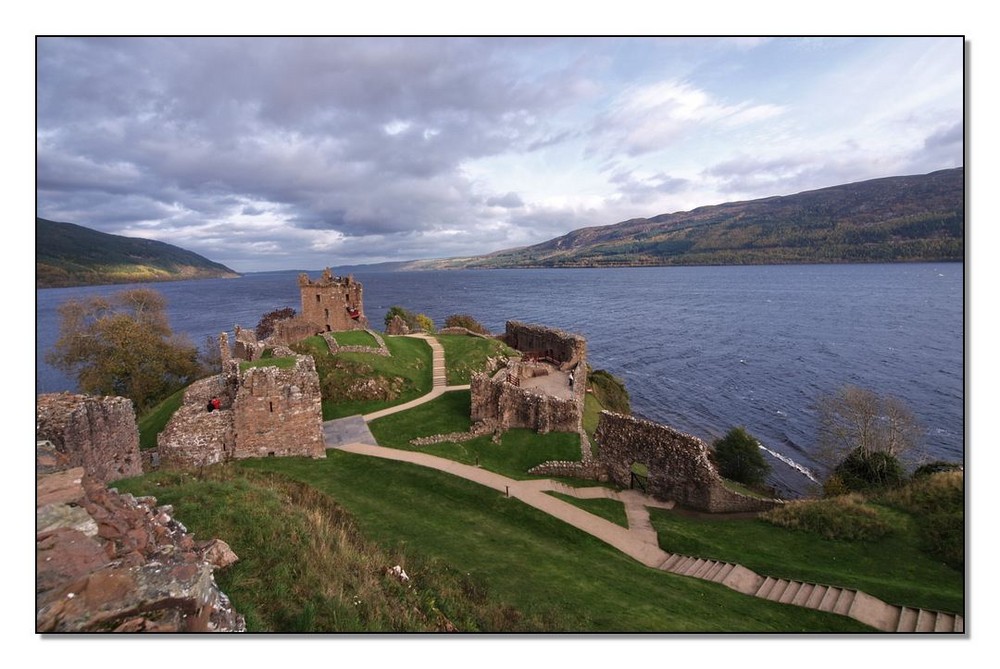 Loch Ness - Urquhart Castle von Siegfried Huss 